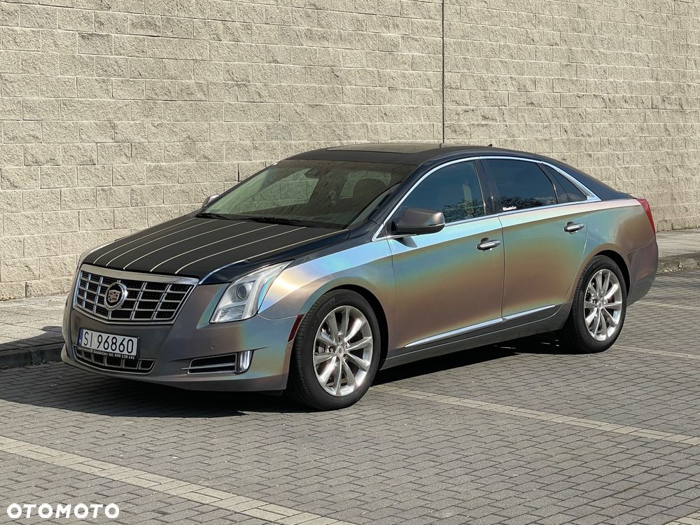 Cadillac XTS - 1