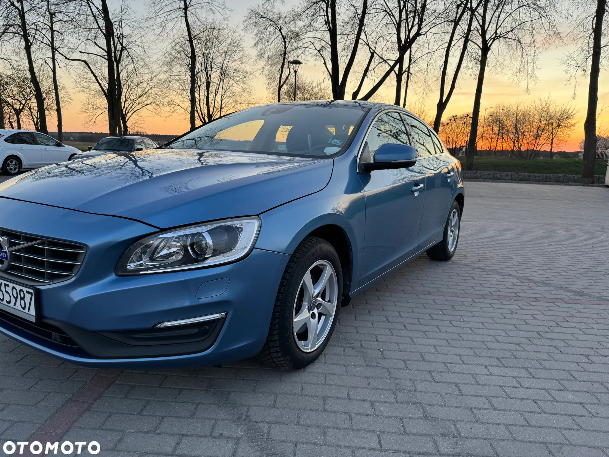 Volvo S60 D4 Drive-E Momentum - 4