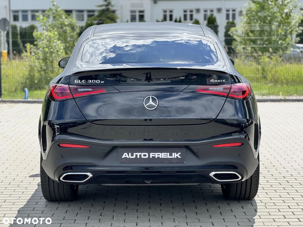 Mercedes-Benz GLC 300 e PHEV 4-Matic AMG Line - 11