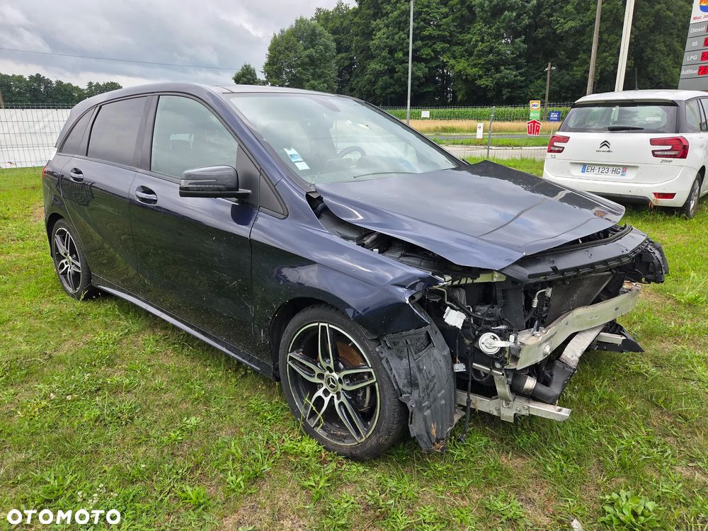 Mercedes-Benz Klasa B 180 d BlueEFFICIENCY Edition Style - 5