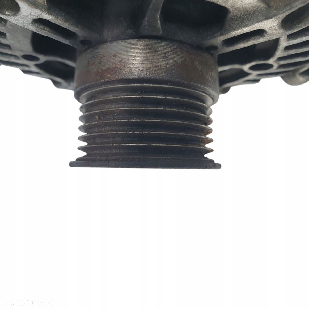 ALTERNATOR Mercedes W204 2.2 CDI valeo A0009060401 TG15C182 150A - 16