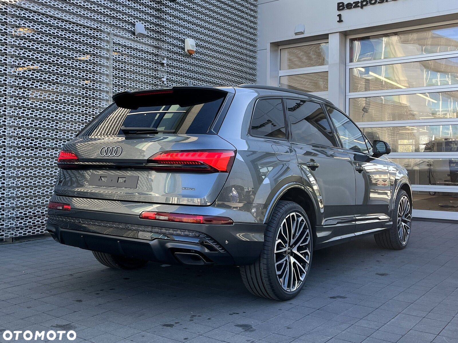 Audi Q7 - 8