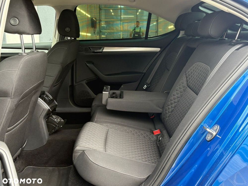 Skoda Superb 2.0 TSI Ambition DSG - 14