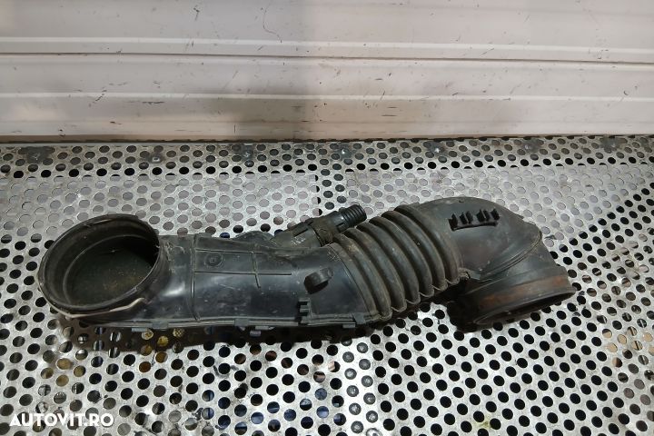 Furtun admisie 13717804846 586509  13717804846 586509 BMW Seria 3 E90 - 2