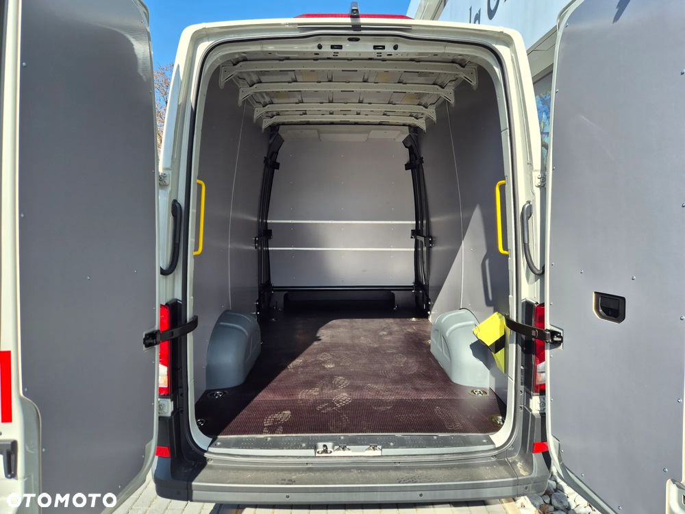 Volkswagen Crafter - 8