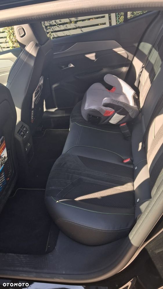 Peugeot 408 225 e-EAT8 GT - 8