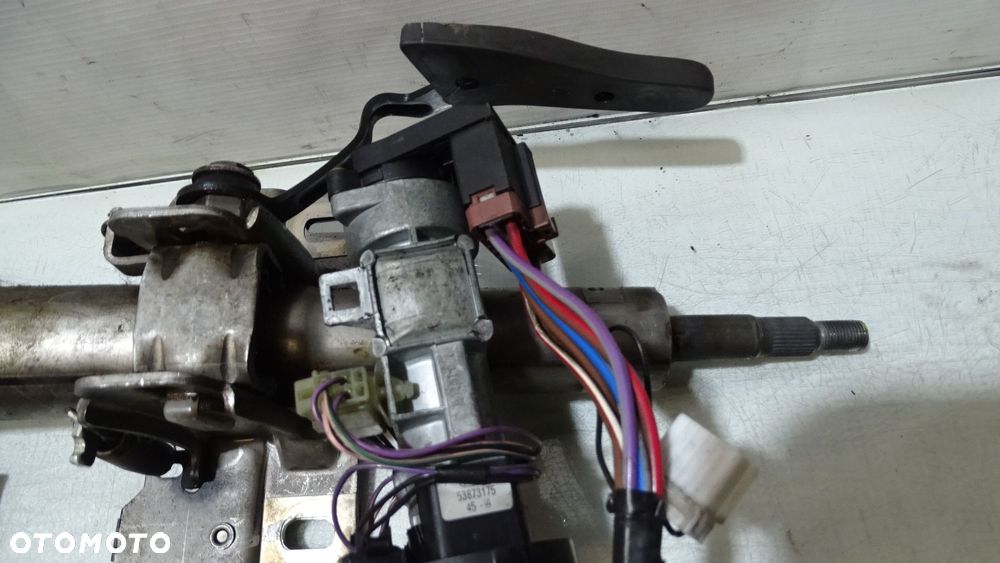 KOLUMNA KIEROWNICZA ZE STACYJKĄ LAND ROVER FREELANDER 2.0DI QMB101260 - 2