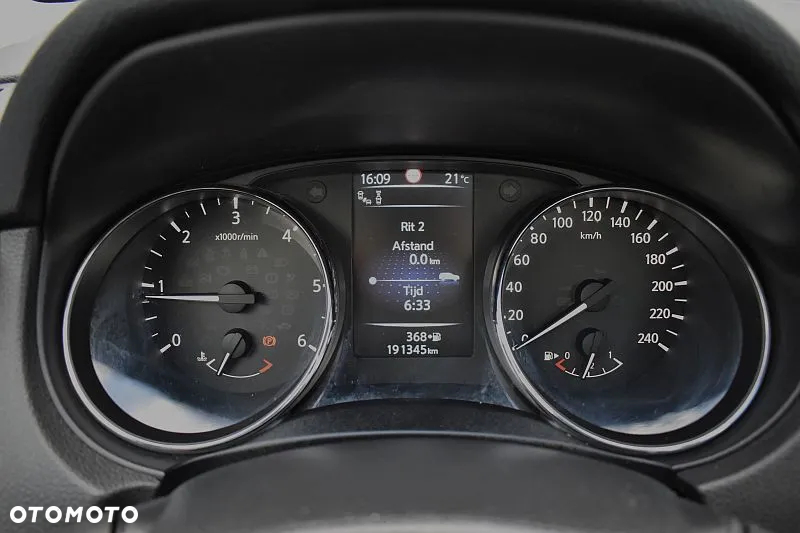 Nissan Qashqai 1.5 dCi TEKNA+ - 36