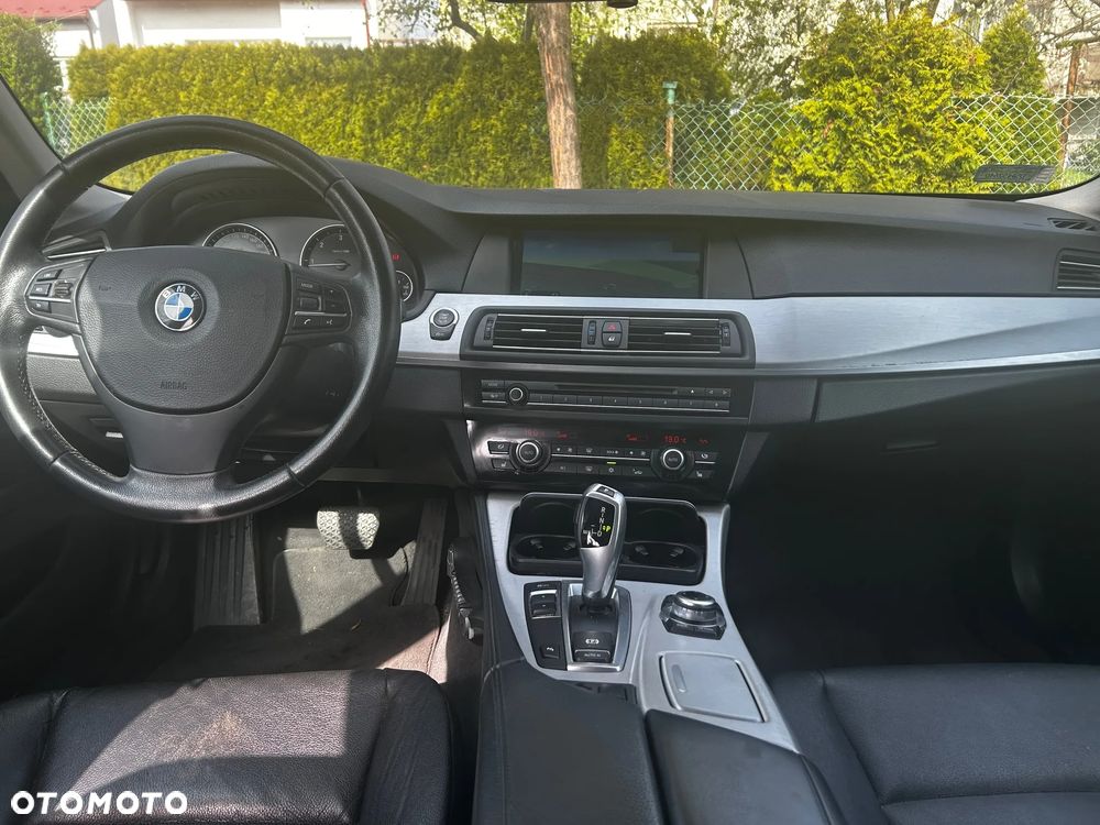 BMW Seria 5 520d - 19