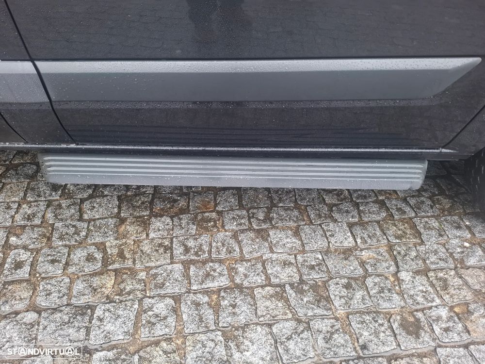 Ford Tourneo Custom 2.2 TDCi H1 - 4