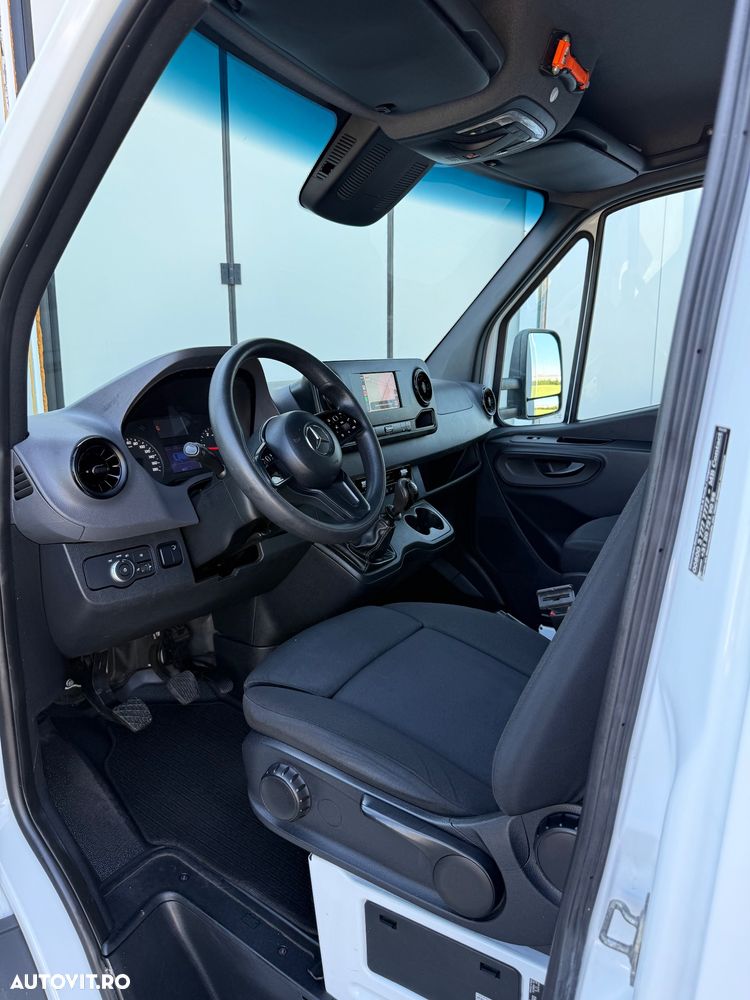 Mercedes-Benz Sprinter 314 + Lift DHollandia - 12