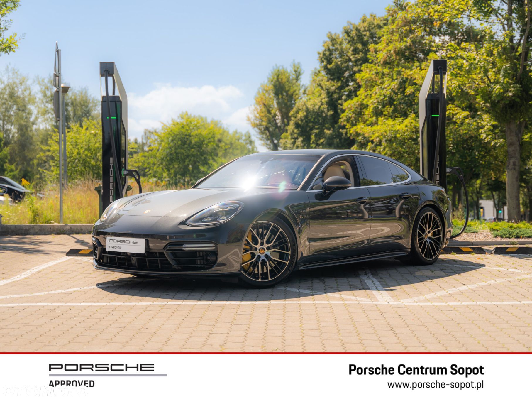 Porsche Panamera Turbo S - 1