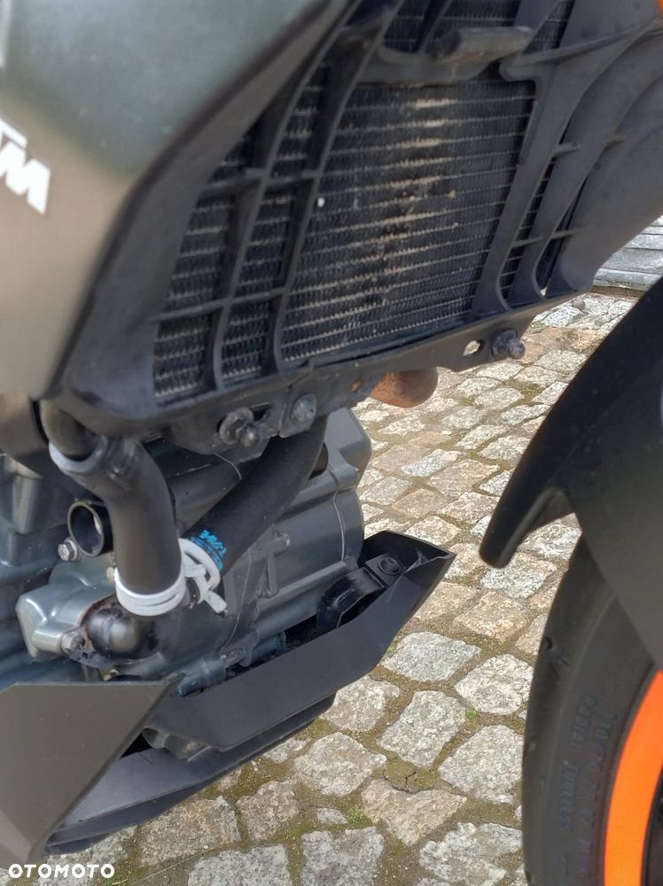 KTM Duke - 18