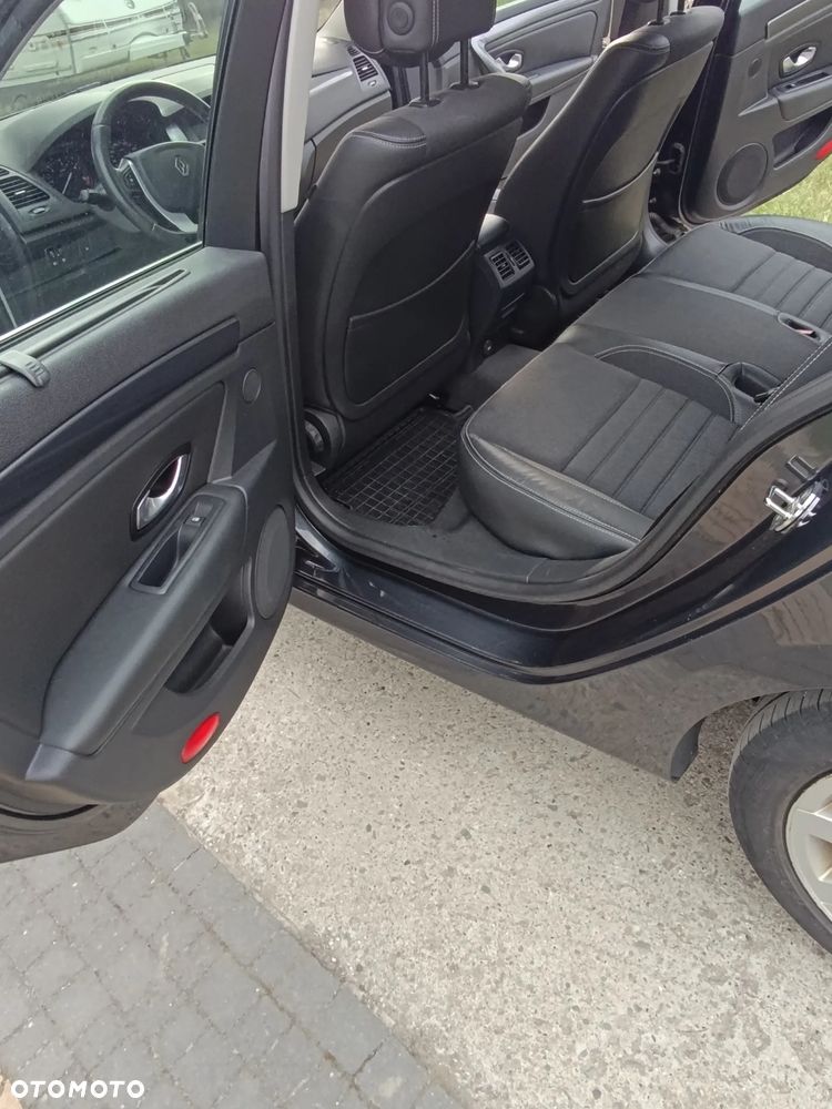 Renault Laguna - 3