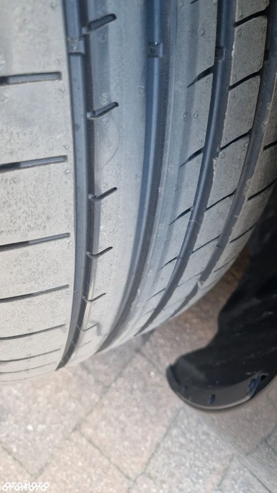 BMW Seria 8 - 13