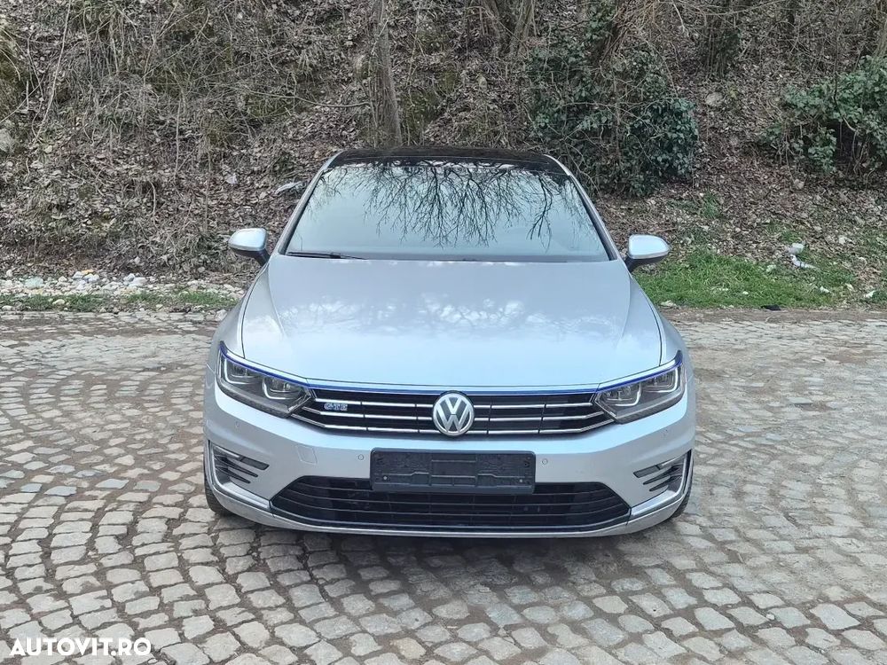 Volkswagen Passat - 20