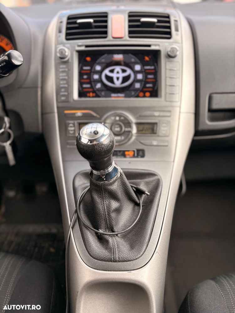 Toyota Auris 1.4 VVT-i - 7