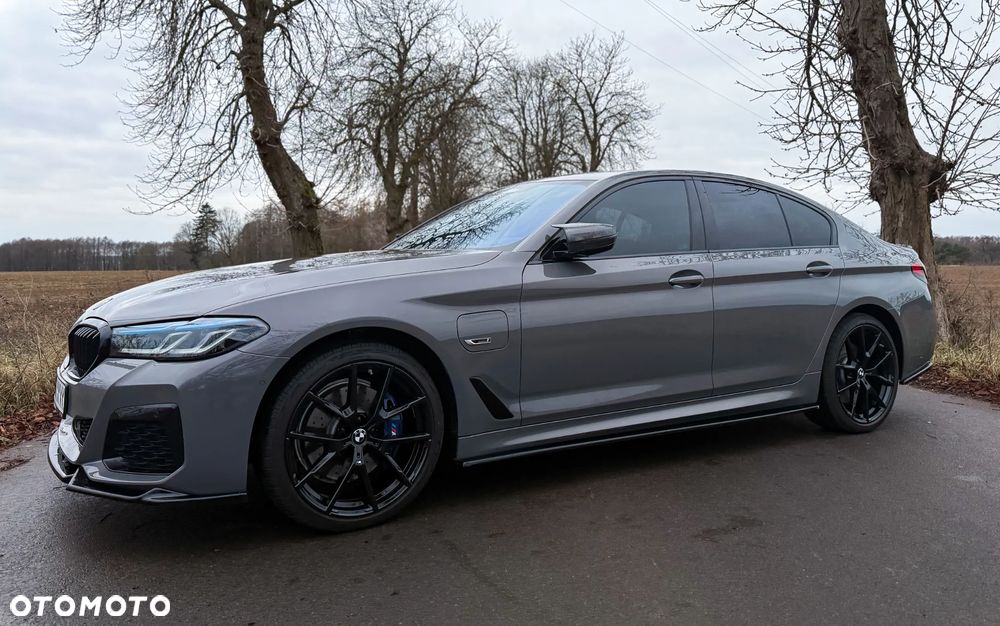 BMW Seria 5 545e xDrive M Sport Edition - 14