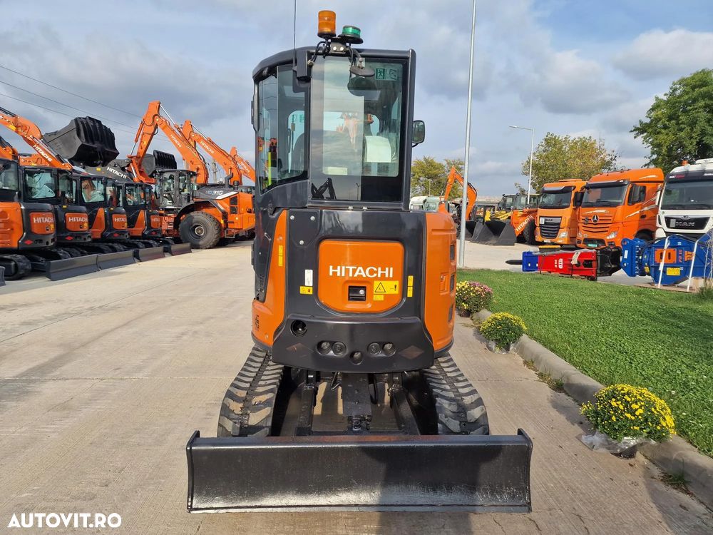 Hitachi ZX33U-6, Masa Operationala 3,7t, 2023, 1.305h, CUPLA RAPIDA HIDRAULICA+3 CUPE NOI, SistemAntifurt, Inst picon, senile 80% bune, Aer conditionat, Adancime sapare 5m, Ridica 2,8tone, Motor 25CP, posibilitate leasing 4 ani, CA NOU-PROMOTIE 36900 EUR+Tva - 23
