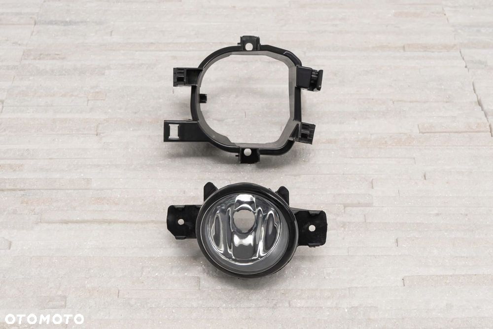 nissan navara np300 2014-2019 halogen z z mocowaniem prawy 261508994a - 4