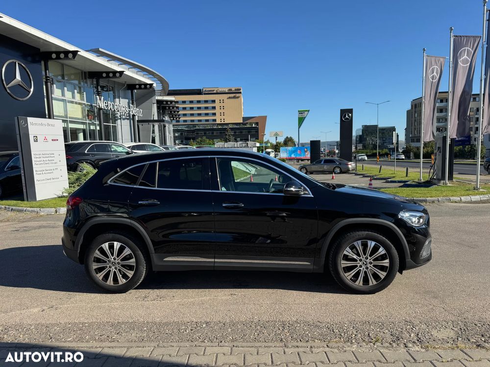 Mercedes-Benz GLA - 14