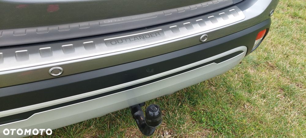 Mitsubishi Outlander 2.0 Intense Comfort 4WD CVT - 26