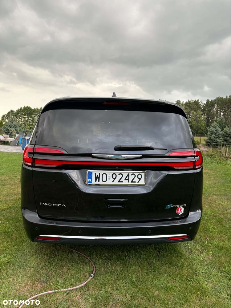 Chrysler Pacifica - 10