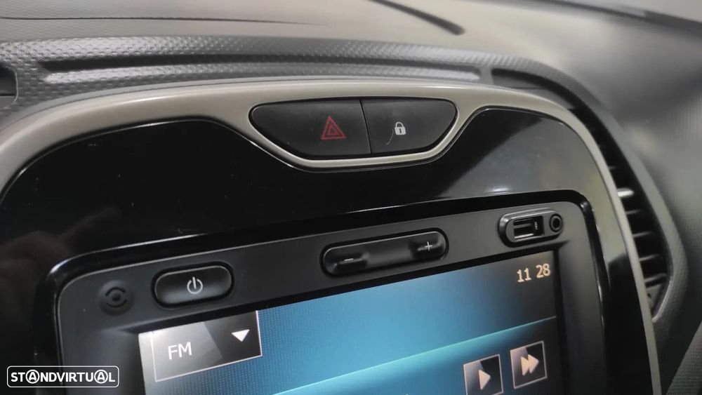Renault Captur - 28