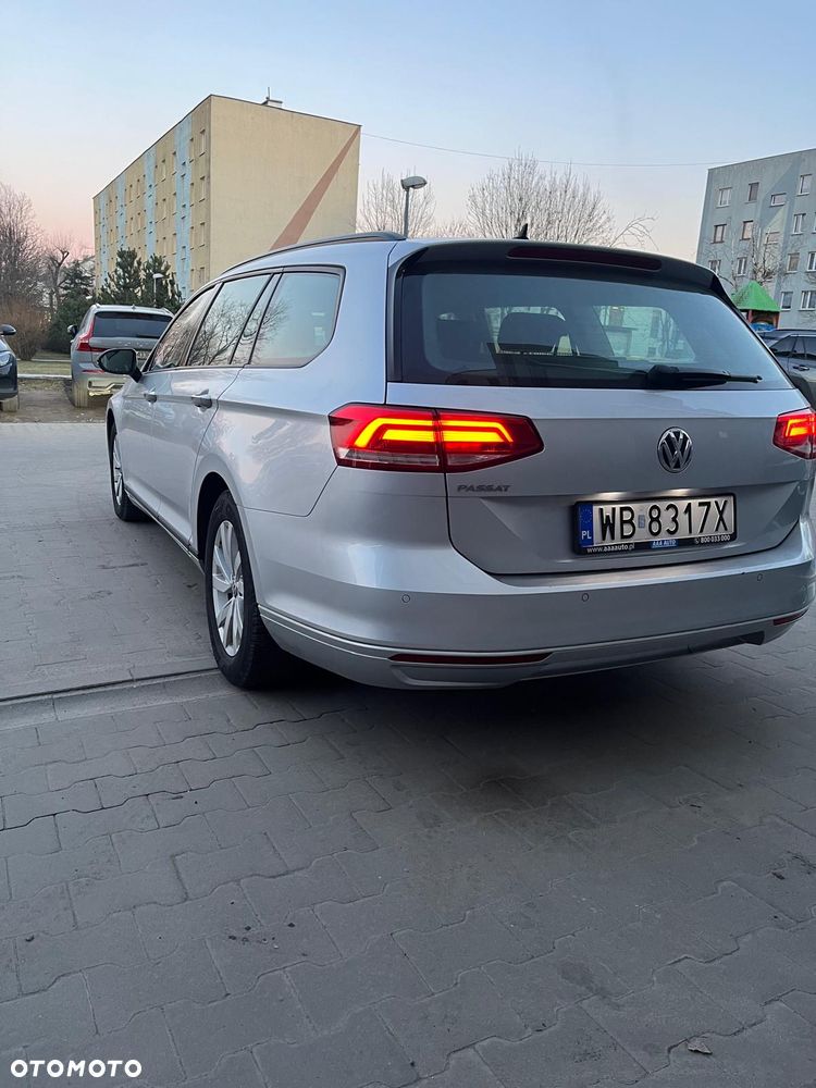 Volkswagen Passat - 3