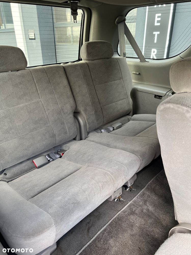 Toyota Sequoia - 9
