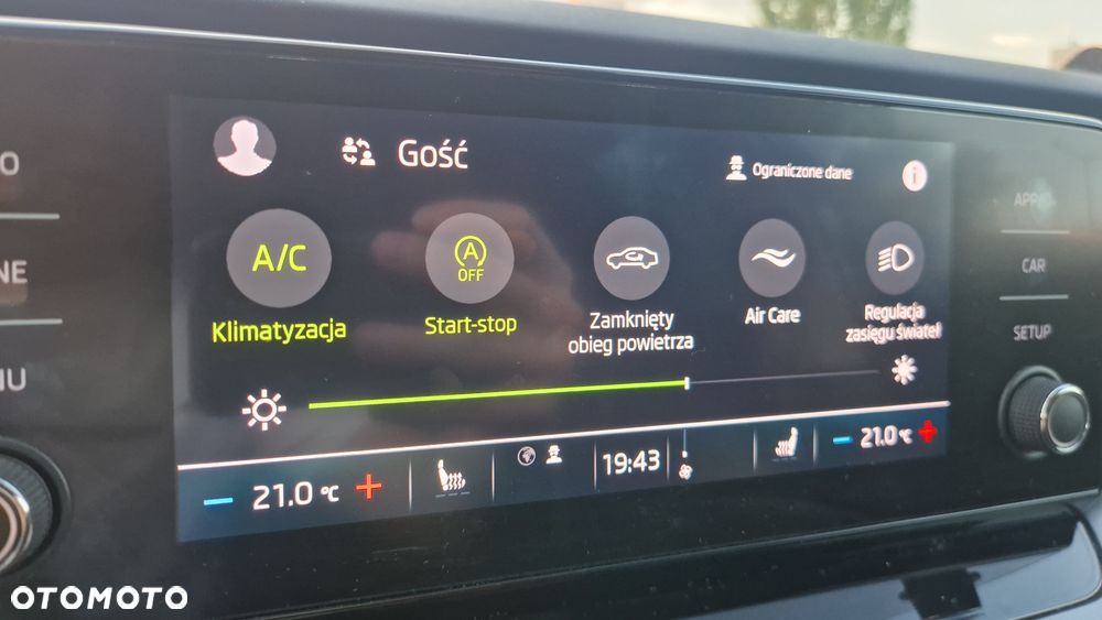 Skoda Octavia 2.0 TDI SCR Ambition DSG - 28