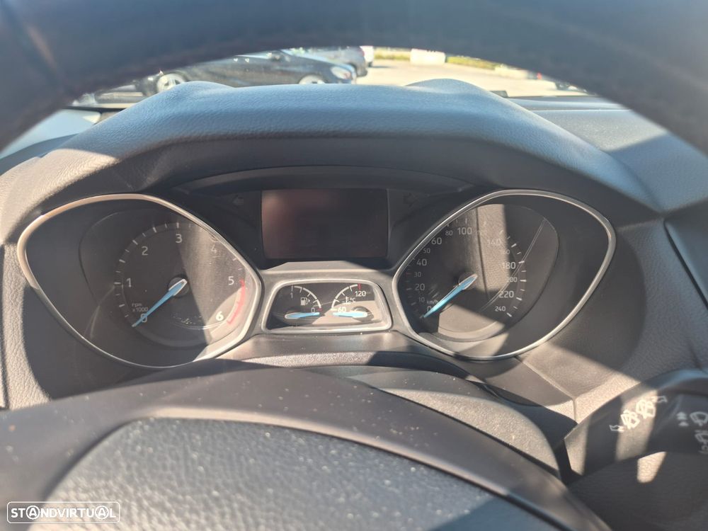 Ford Focus - 27