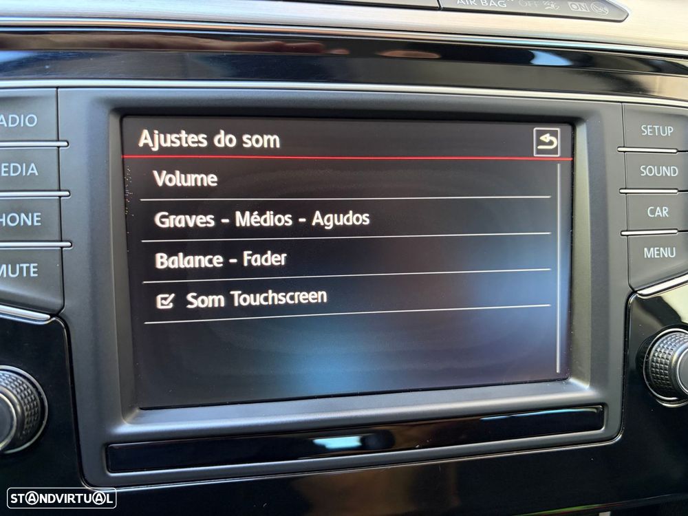 VW Passat Variant 2.0 TDI Highline DSG - 24
