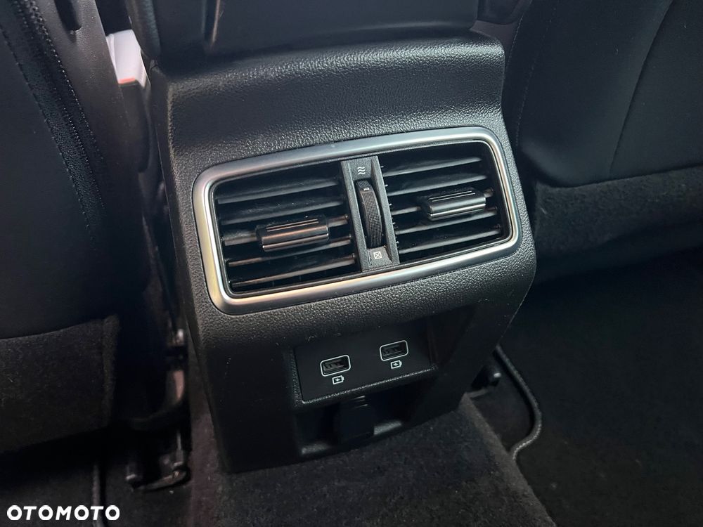 Renault Megane 1.3 TCe FAP Intens EDC - 24