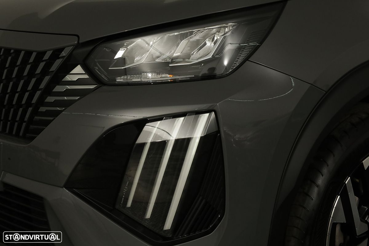 Peugeot 2008 1.2 PureTech Allure - 6