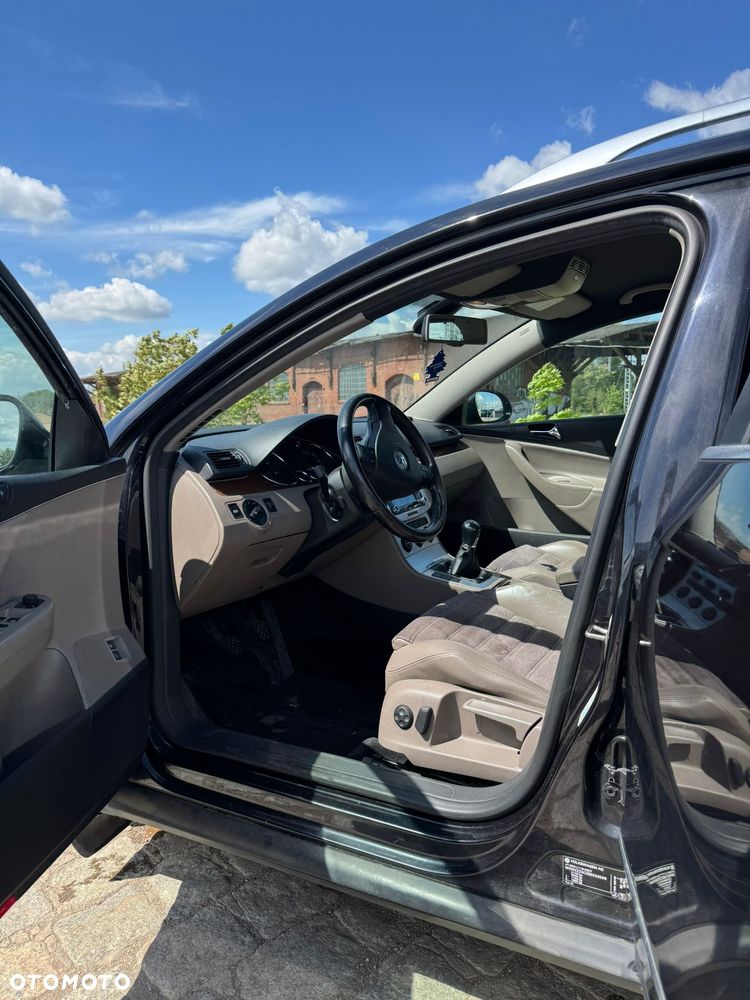 Volkswagen Passat 2.0 TDI Trendline - 5