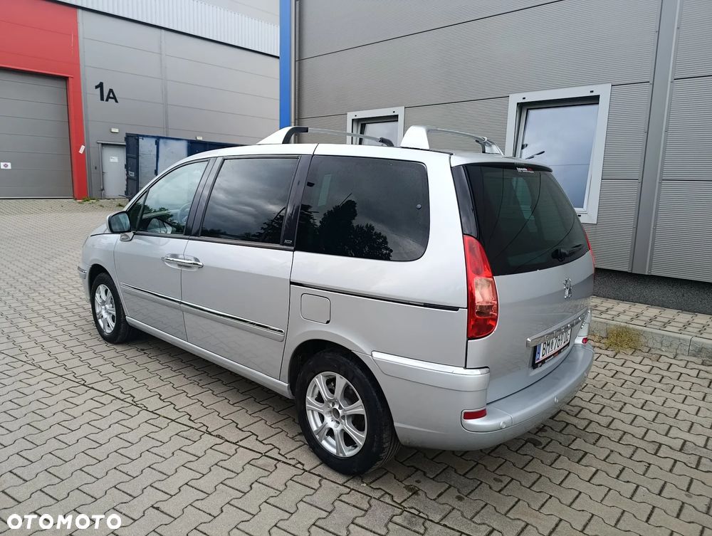 Peugeot 807 HDi 135 Premium - 9