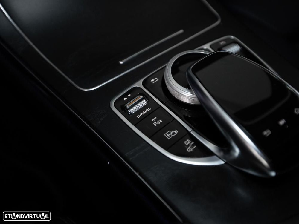 Mercedes-Benz C 300 de AMG Line - 19