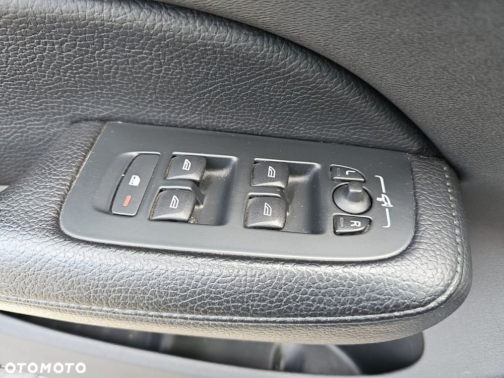 Volvo V60 Cross Country Pro D4 AWD - 22