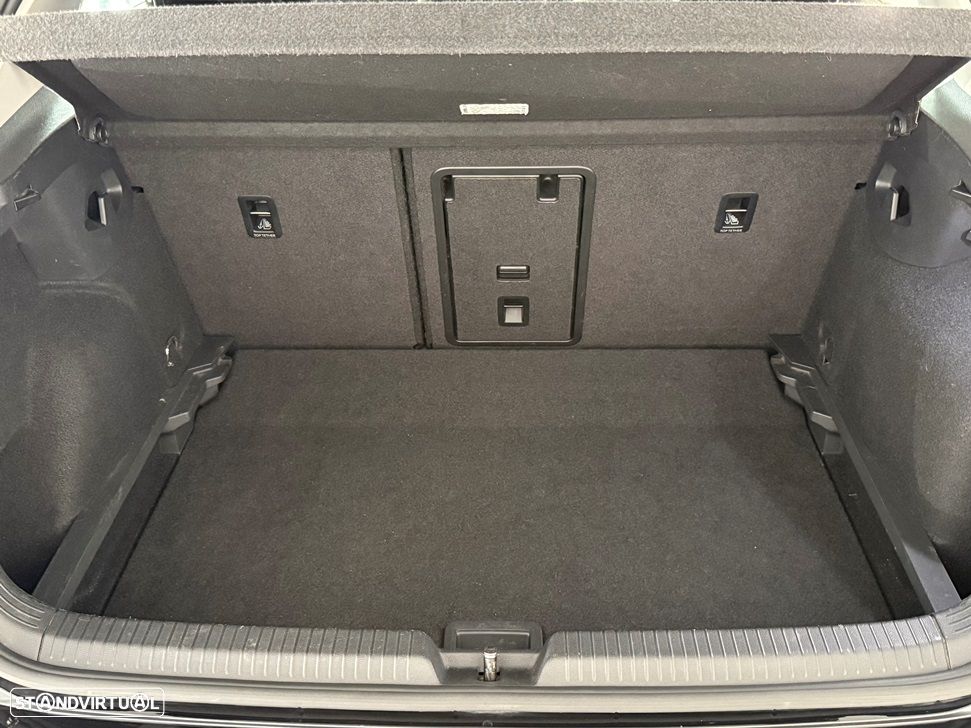 VW Golf - 33