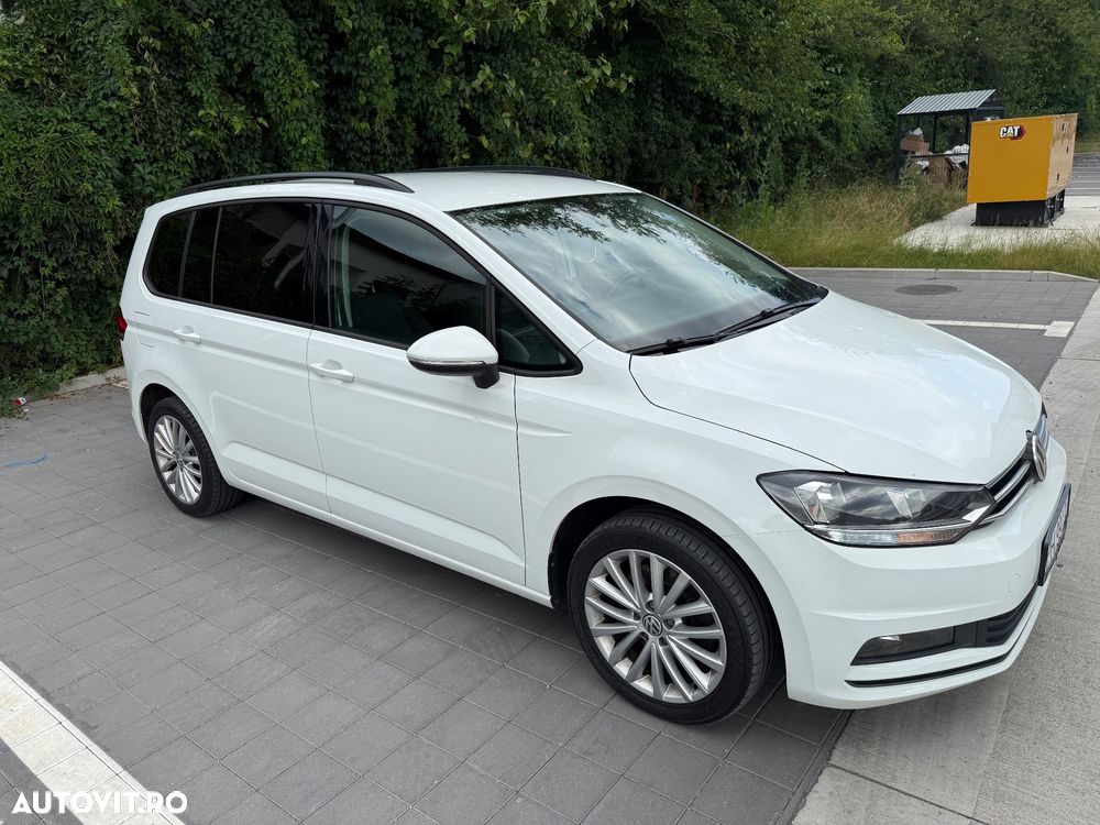VOLKSWAGEN Touran 2020 — imagine 3