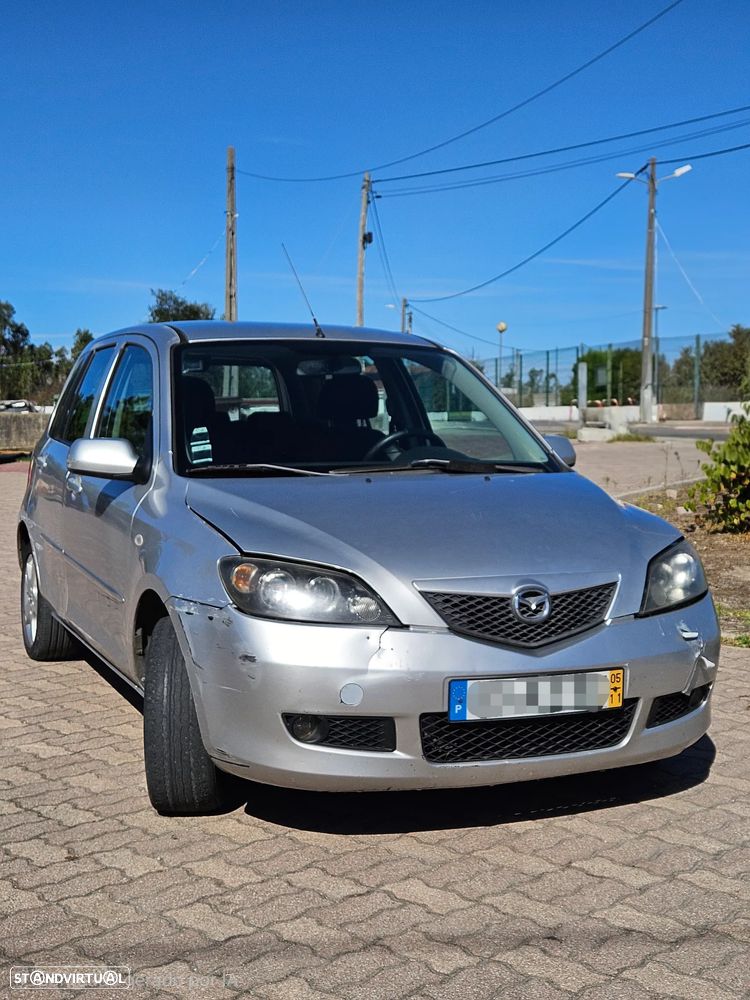 Mazda 2 - 4