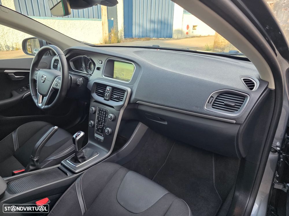 Volvo V40 2.0 D2 Momentum - 16