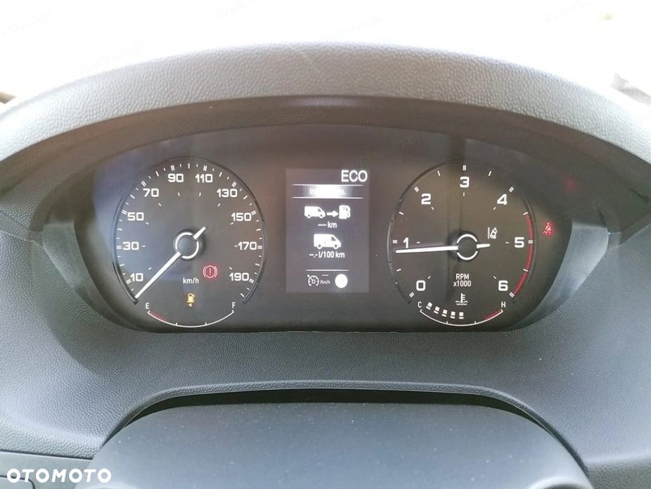 Opel Movano Heavy L2H2 2.2 180KM - 9