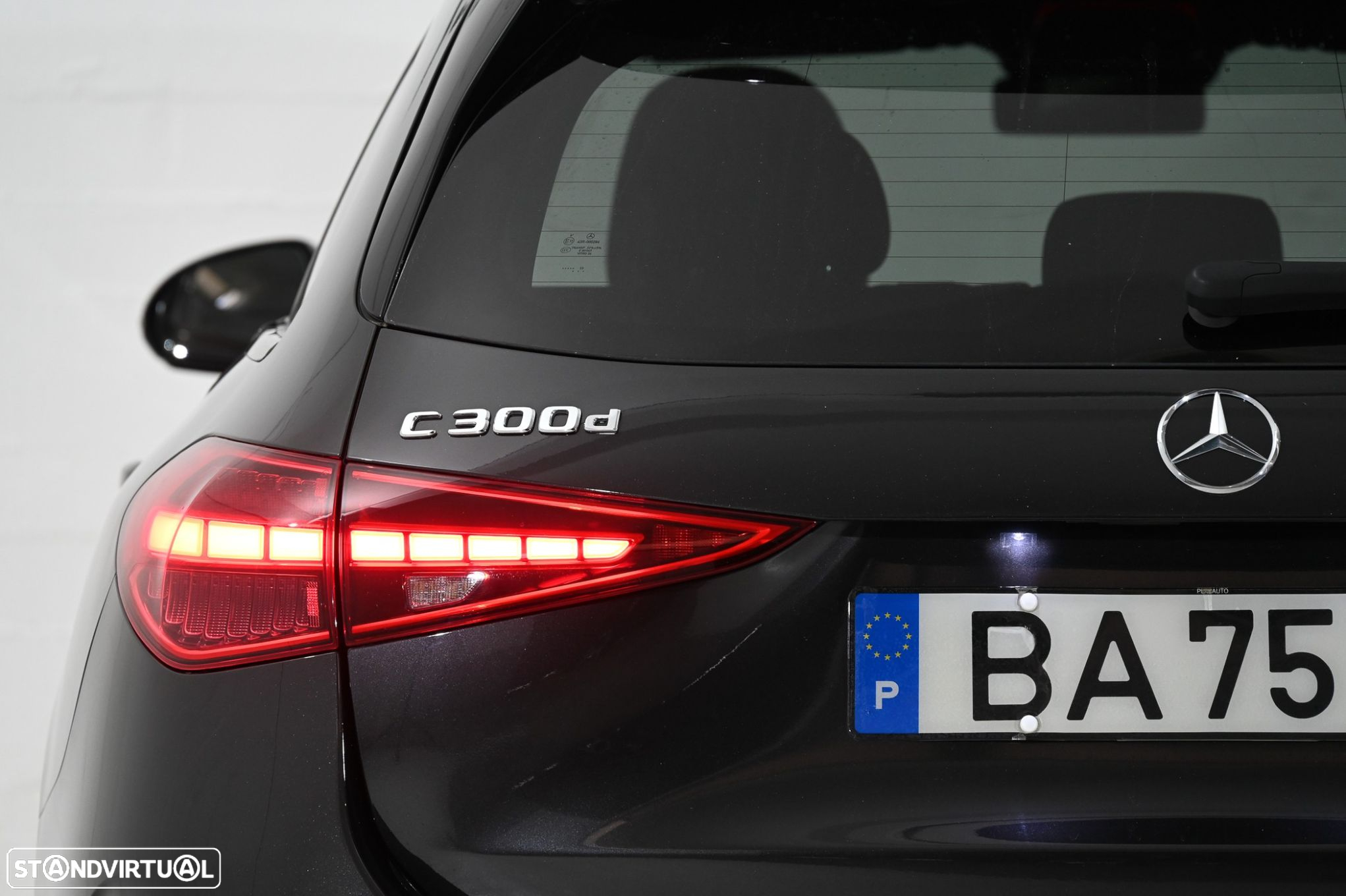 Mercedes-Benz C 300 d AMG Line - 11