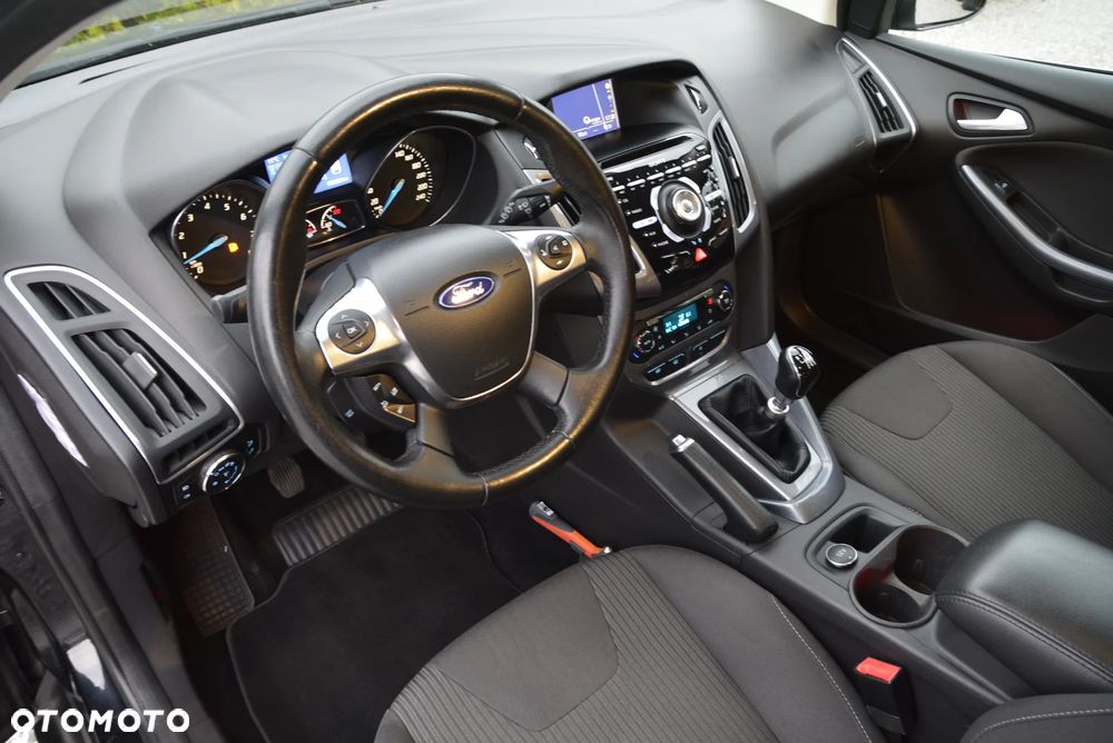 Ford Focus 1.6 EcoBoost Titanium - 16