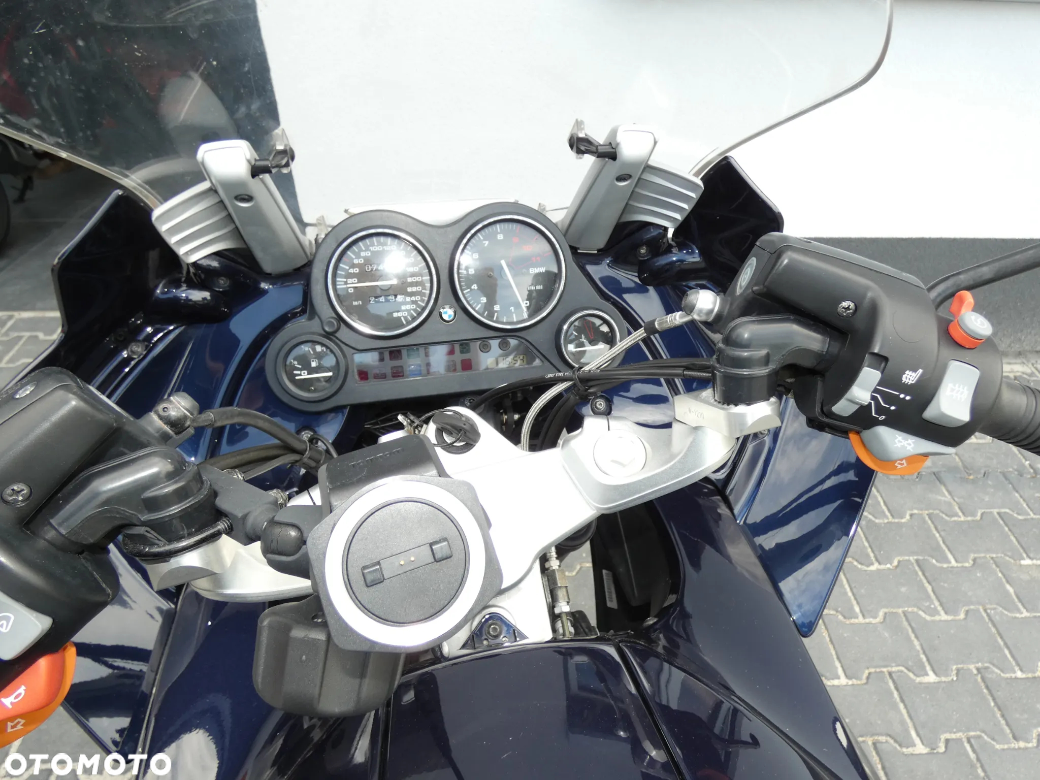 BMW K - 13
