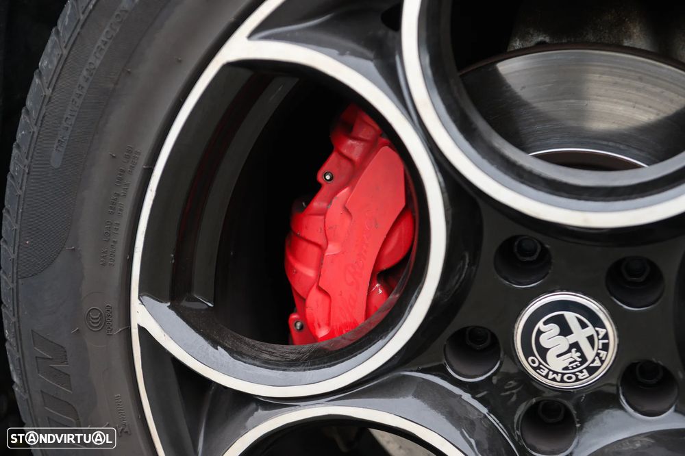 Alfa Romeo Stelvio 2.2 D Super AT8 Q4 - 14