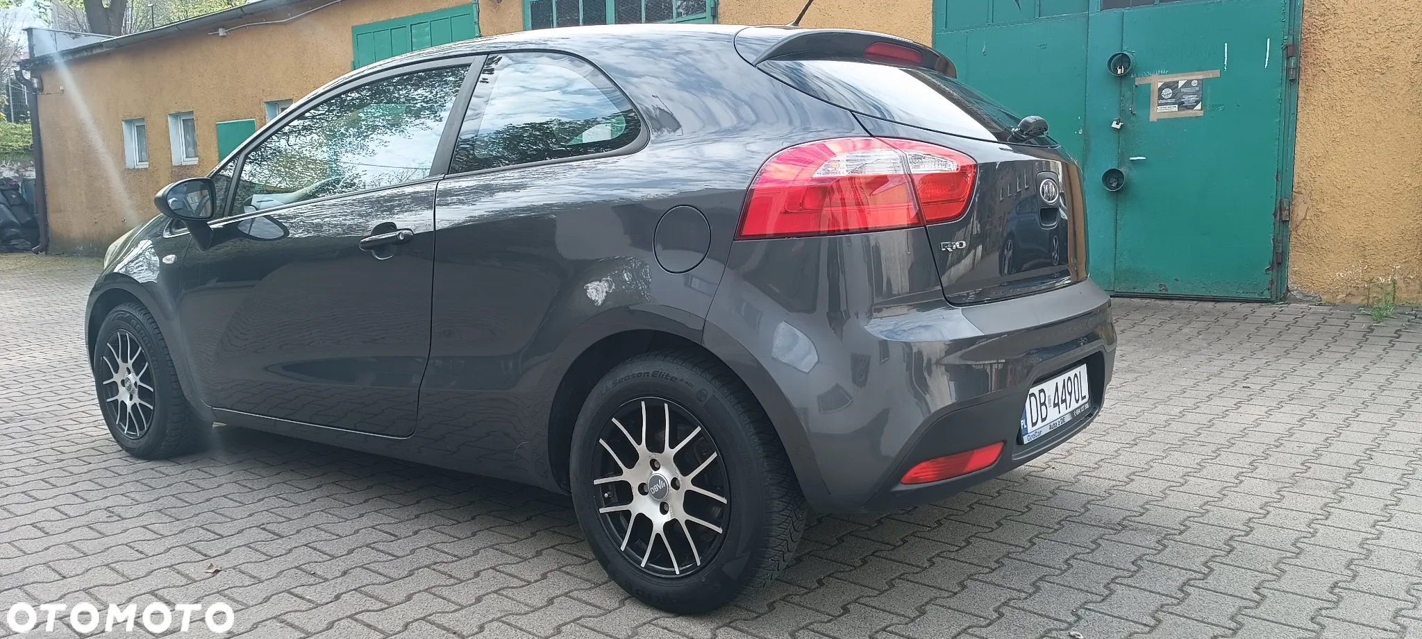 Kia Rio 1.2 Attract - 19