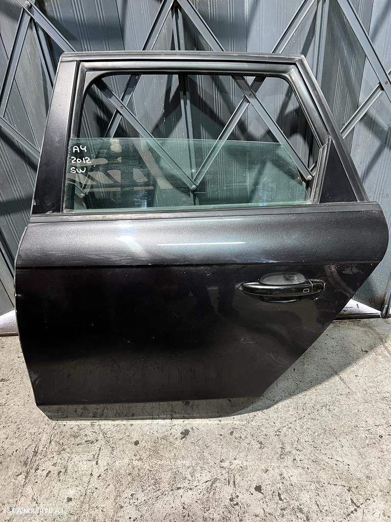 Porta traseira esquerda Audi A4 ano 2012 - 1